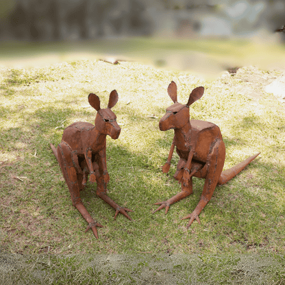 Kangaroo and Joey Sculpture